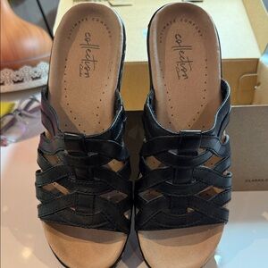 New in box Clarks black sandals